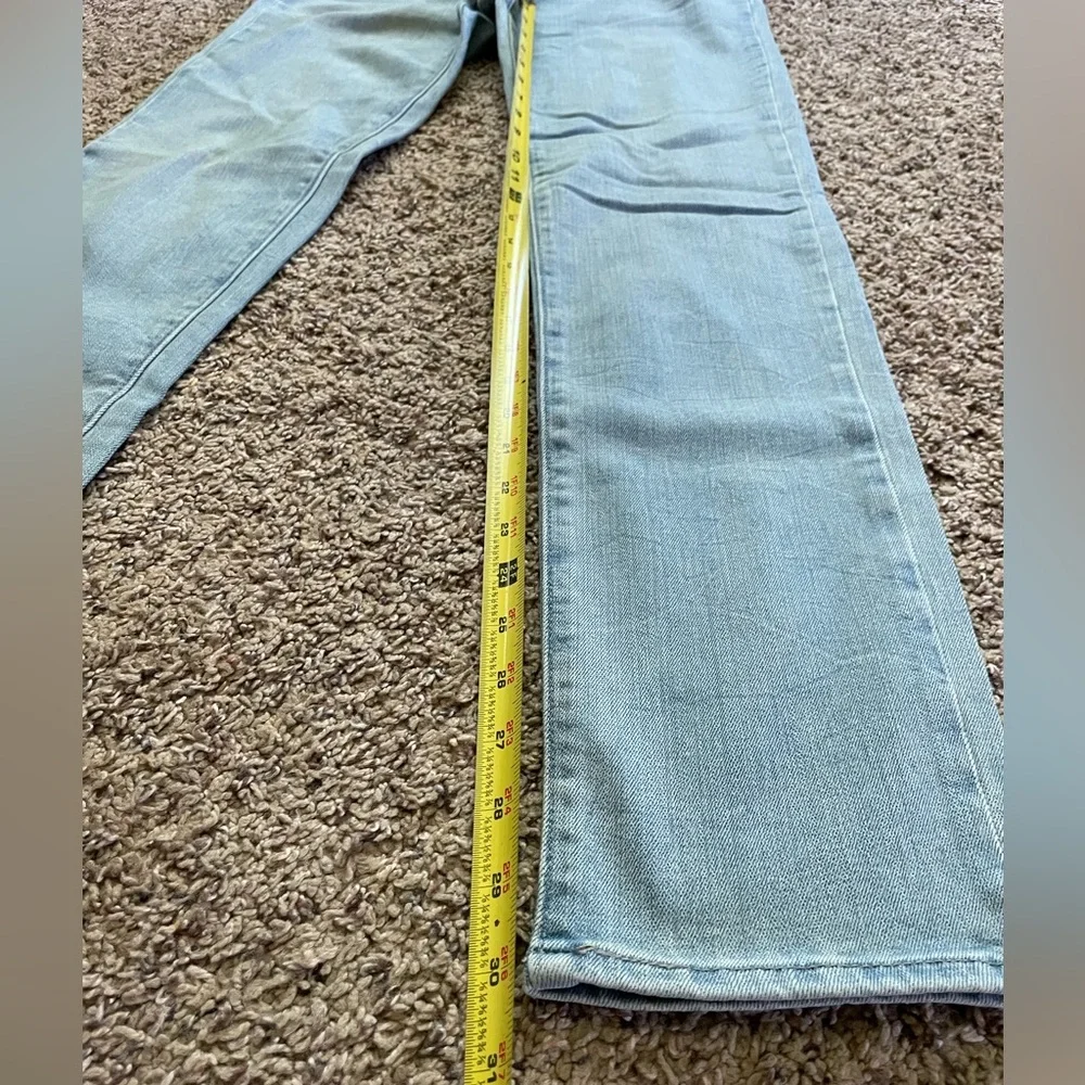 Levi's 712 Slim Light Blue Jeans - Picture 7 of 8